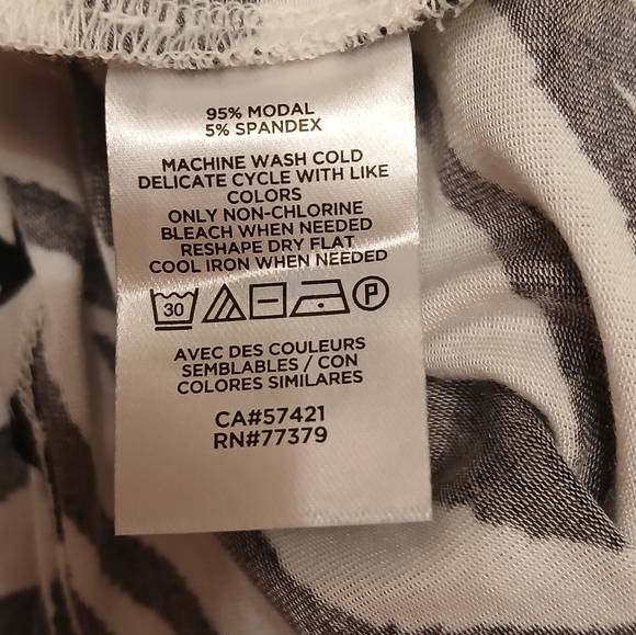 Ann Taylor Zebra Print Shawl Collar Wrap Blouse Top - Picture 10 of 11